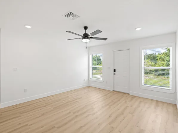 18767 NW 240th Street, Okeechobee, FL 34972