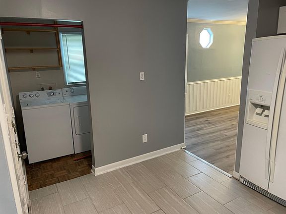 4th image of 2605 Wendell Ave