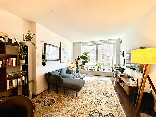 Rented by Pear NYC LLC | media 14
