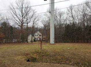 623 Wilby Rd, Sicklerville, NJ 08081