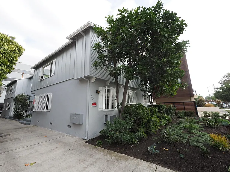 138 S Hayworth Ave #4 — Photo 12