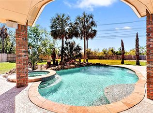 1102 Wealden Forest Dr, Spring, TX 77379