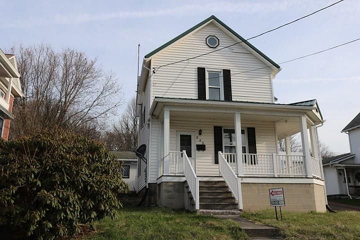 1st image of 525 Broadway St