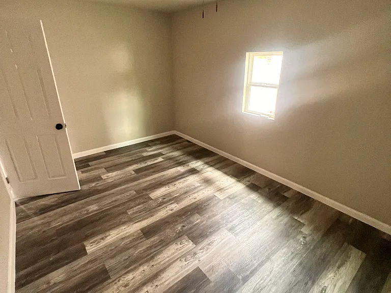 1321 Southbay Dr #B — Photo 4