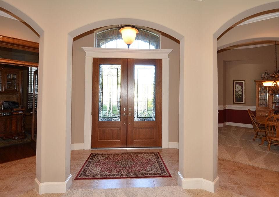 1st image of 25279 Sausalito Ln