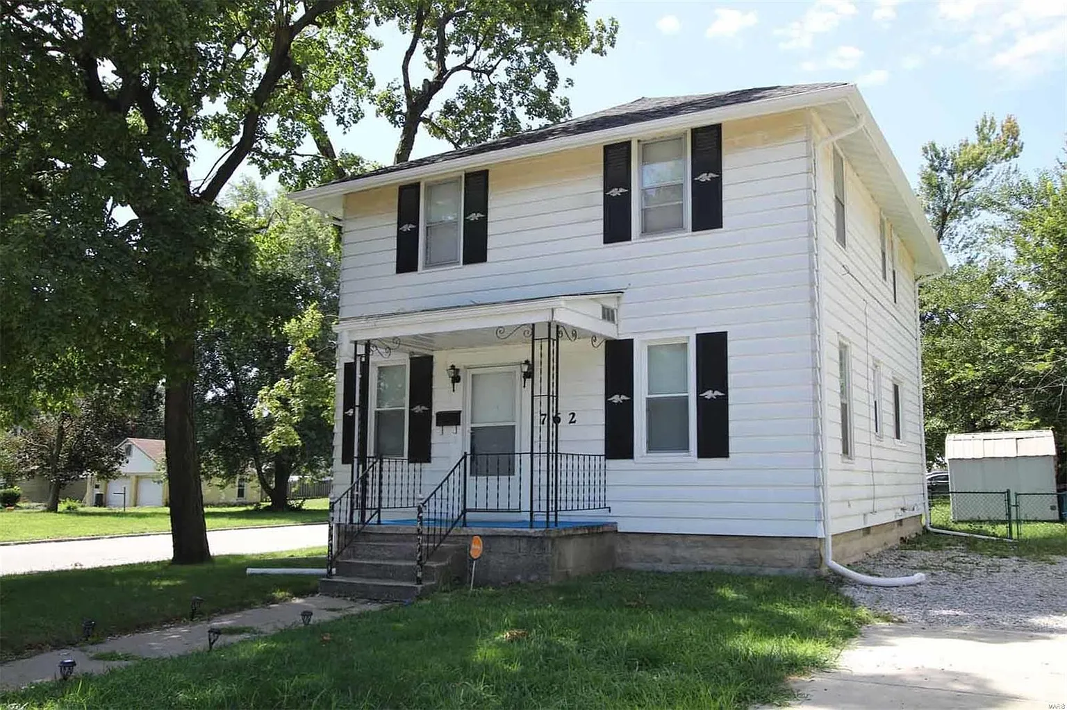 762 Rice St photo 1