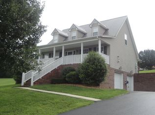 4029 Elwin Dr, Cookeville, TN 38506