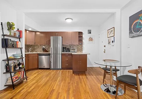4th image of 54 E 8th St Penthouse I