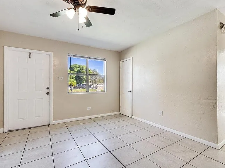 1501 NW 24th Ave — Photo 6