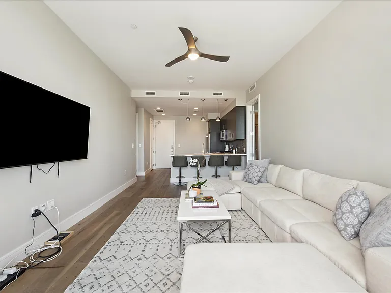 222 West Ave #1504 — Photo 5