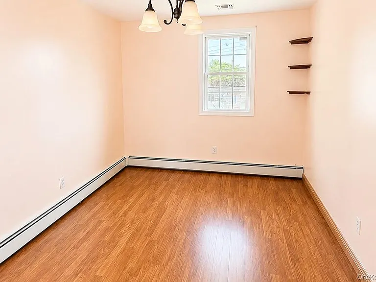 340 50th St — Photo 4