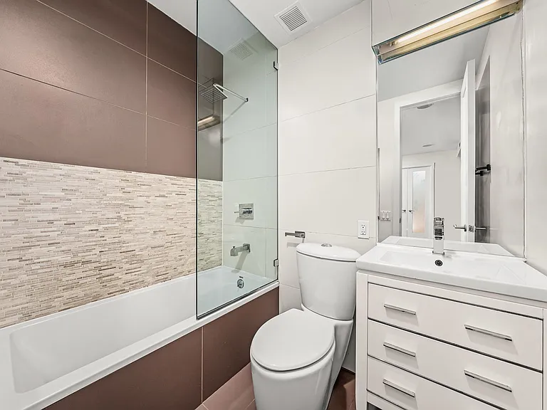 193 Bedford Ave #4D — Photo 7