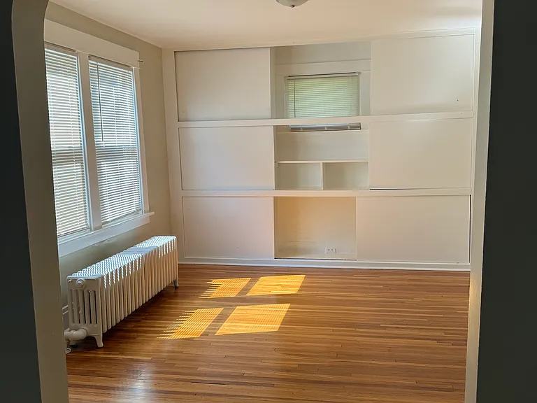 69 W Northrup Pl — Photo 1