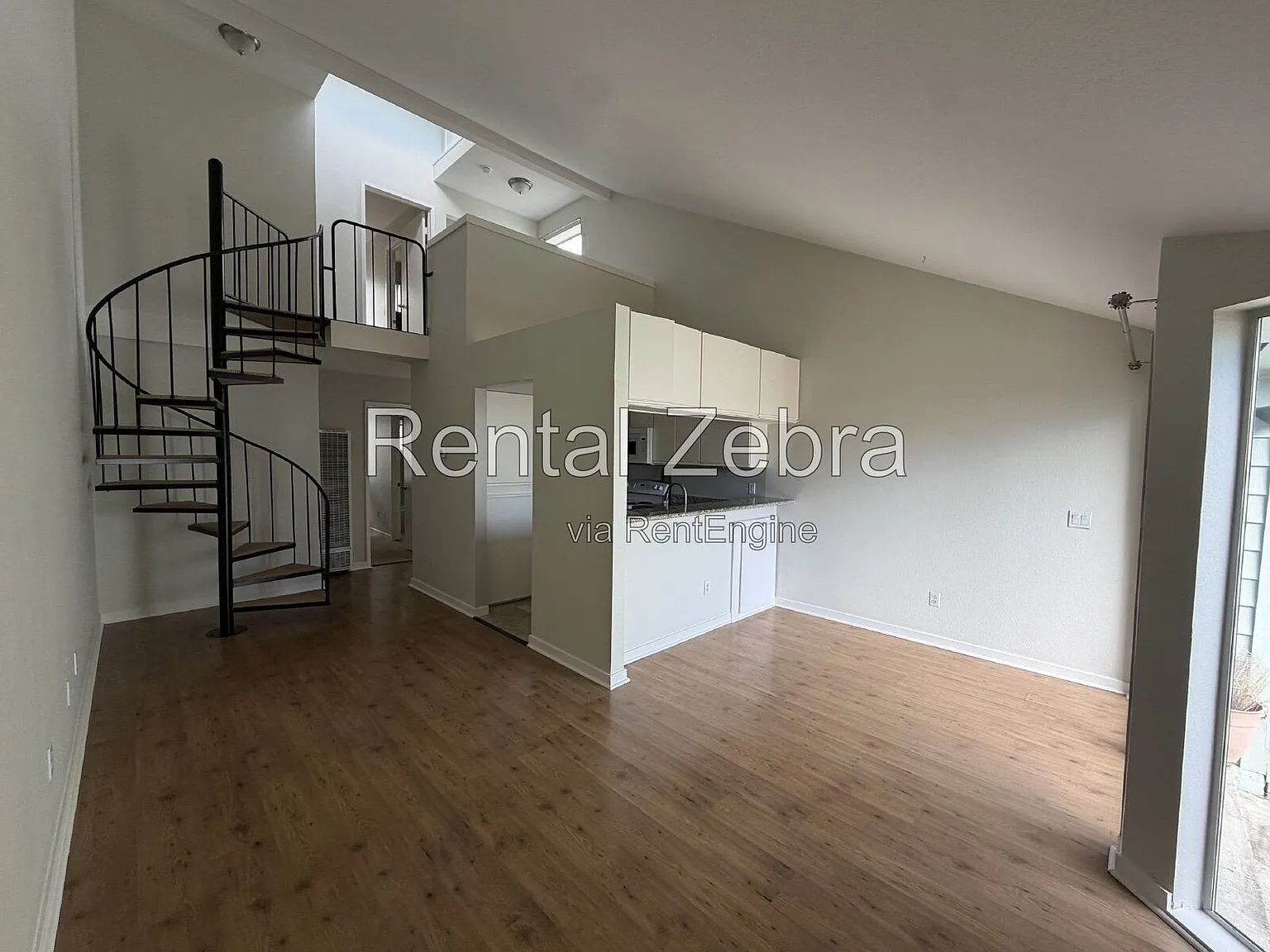 2 bed, 2.0 bath, 920 sqft, $2,635 — Photo 1