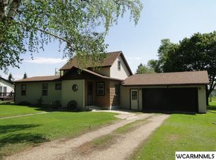908 14th St, Clarkfield, MN 56223