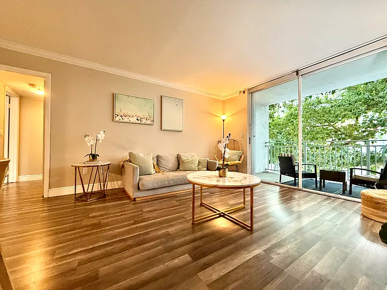 777 NE 62nd St #512 — Photo 4