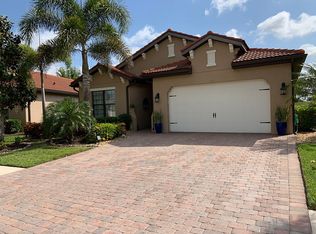 1052 Bradberry Dr, Nokomis, FL 34275