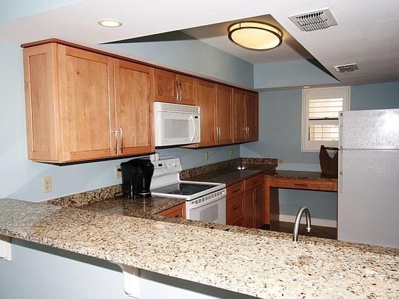 3rd image of 667 Bayou Dr #667