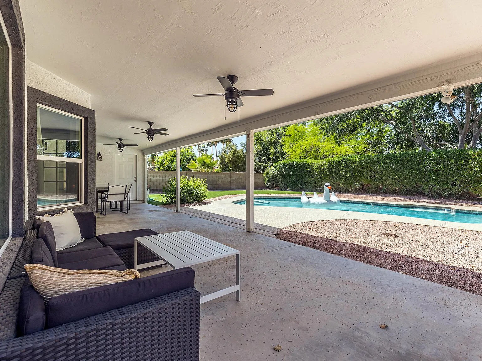 6 bed, 3132 sqft, $6,500 — Photo 4