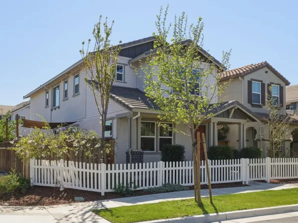 22 E Funderburg Blvd, Mountain House, CA 95391