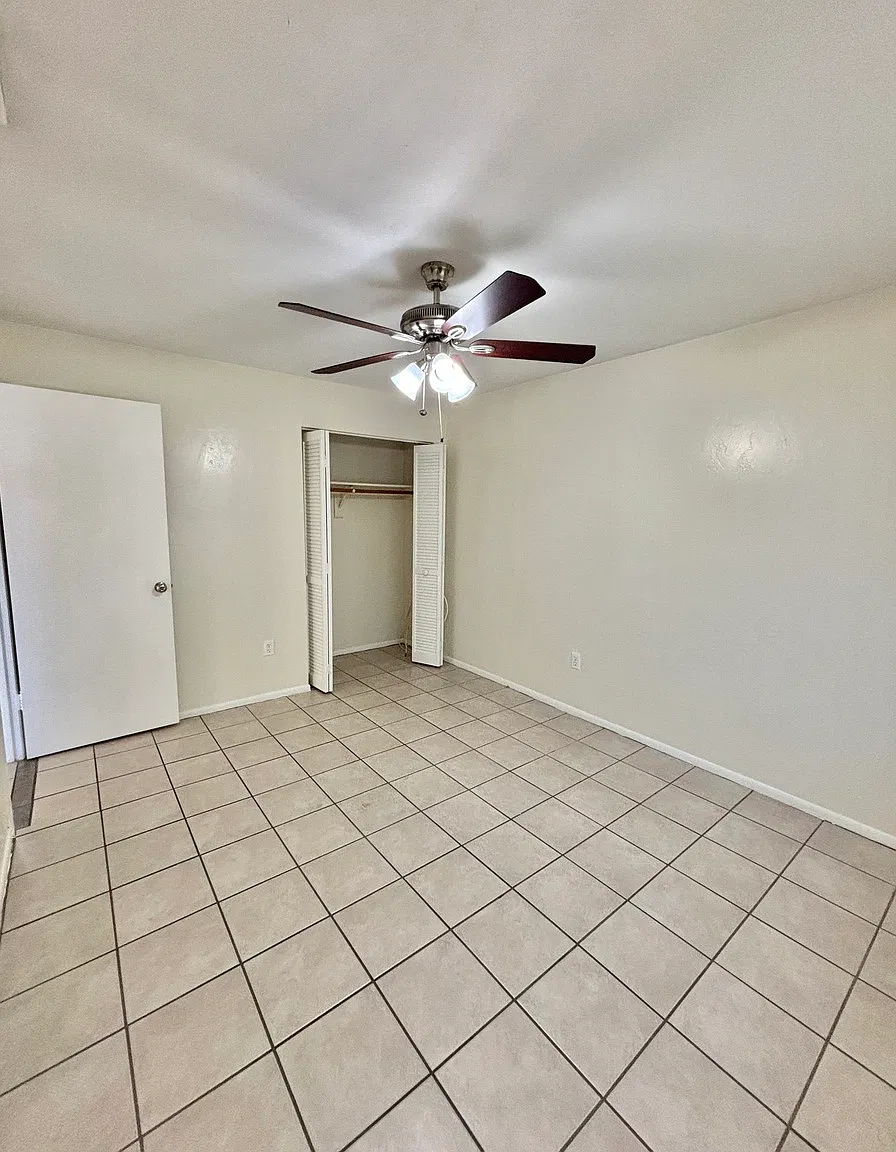 Charming 2-Bedroom, 1-Bath Home in Central Cape Coral — Photo 1