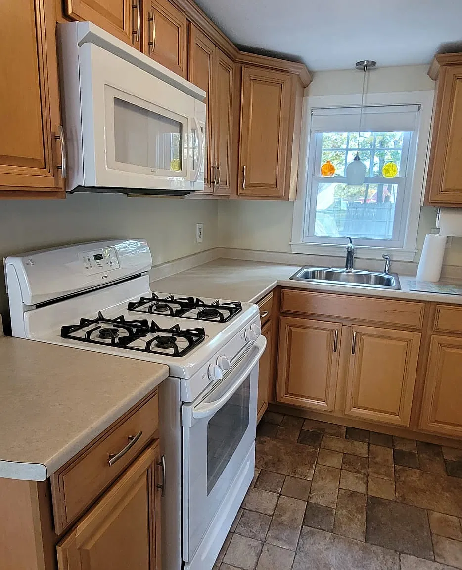 2 bed, 768 sqft, $3,000 — Photo 2