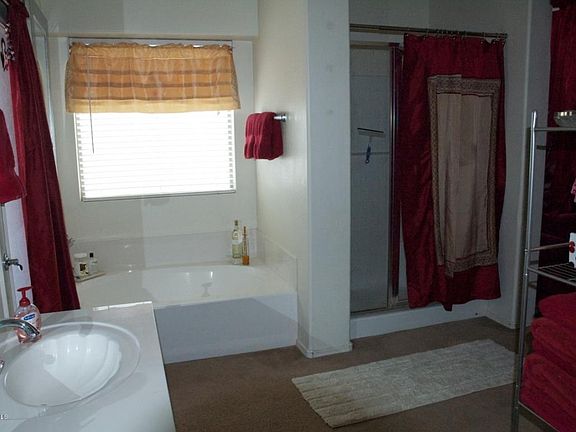 3rd image of 3915 W Potter Dr