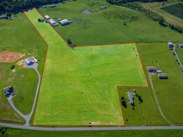 3102 Old Snapps Ferry Rd, Chuckey, TN 37641