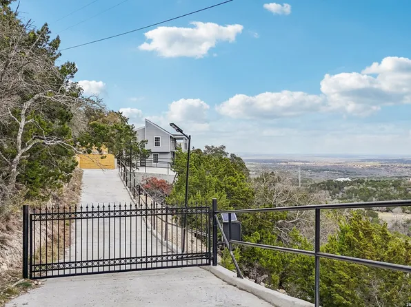 144 SABINE RD, Boerne, TX 78006
