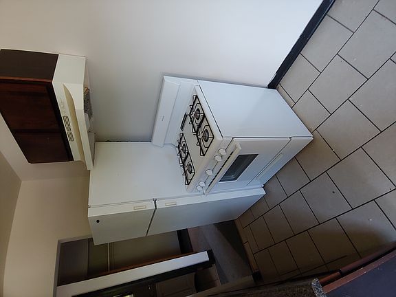 2nd image of 701 Court Of Spruce #5