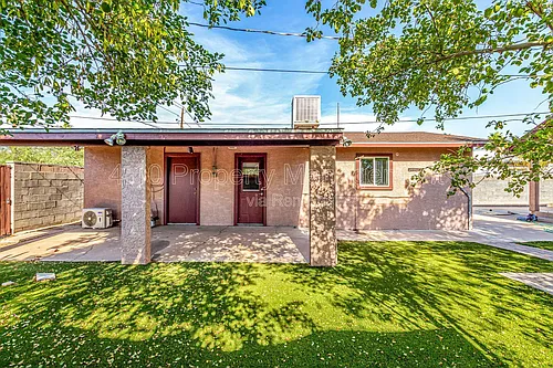 1626 W Taylor St #2 Photo 1