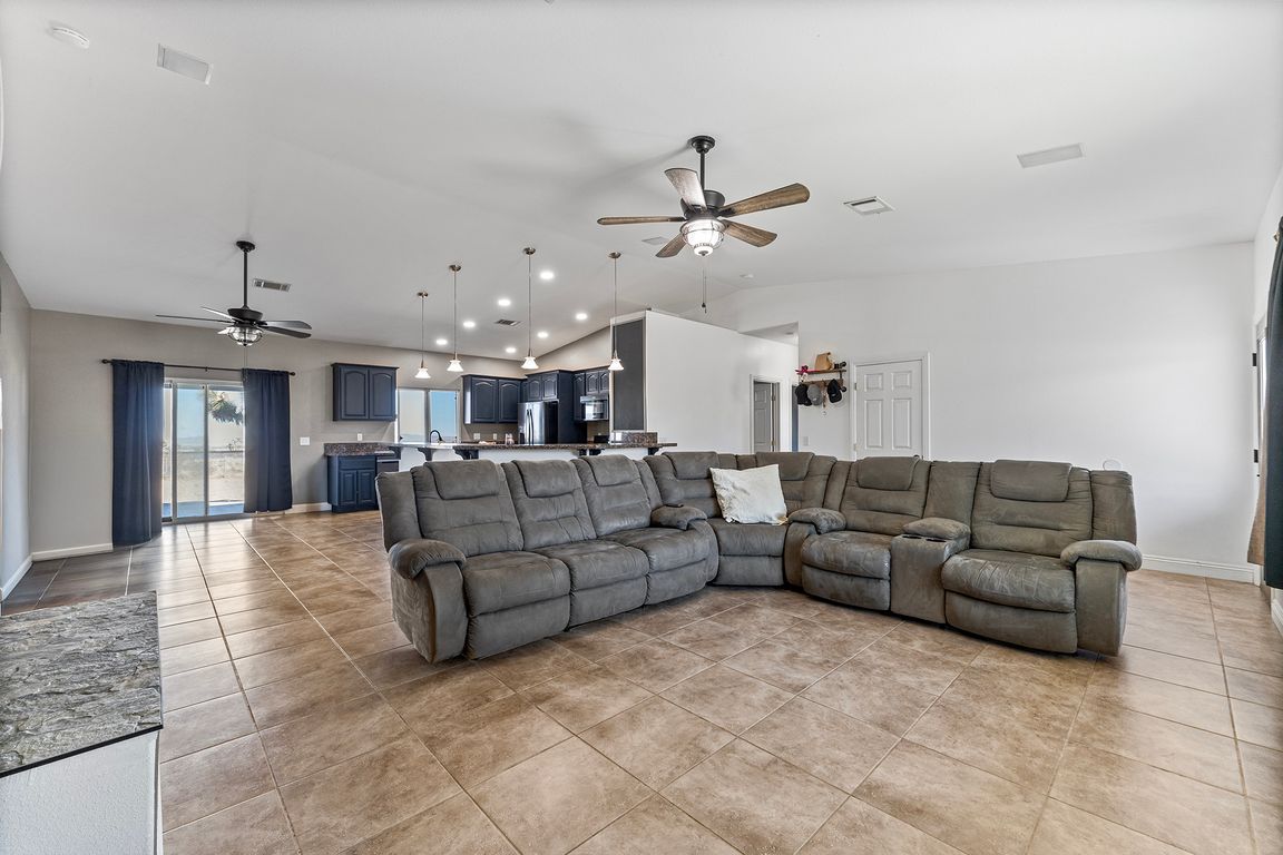 next background image