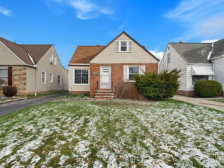 4153 Stilmore Rd — Photo 1