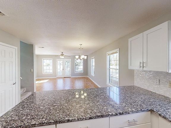 5th image of 95 Crystal Beach Dr