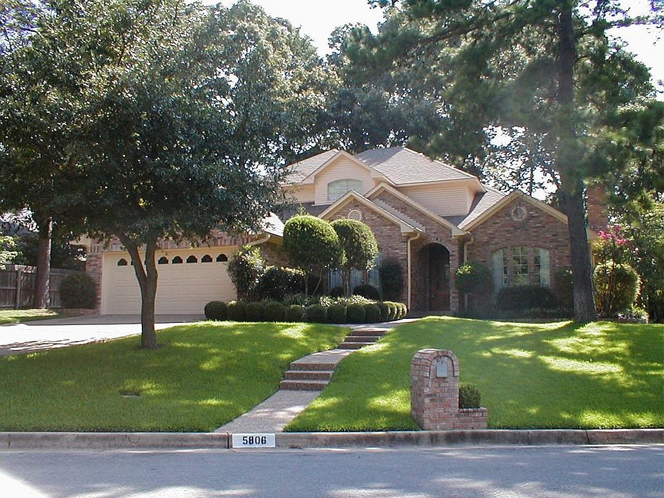 2nd image of 5806 Woodglen Dr