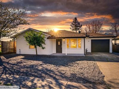 1128 Hearn Avenue, Santa Rosa, CA, 95407