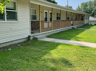 801 S 5th St APT 2, Savannah, MO 64485