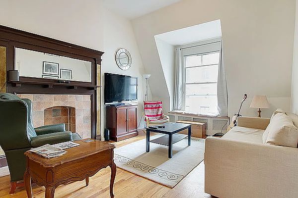 1st image of 330 W 101st St APT 5A