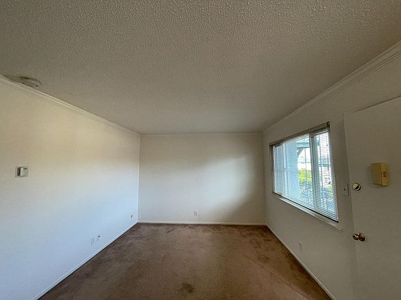 5th image of 1133 Paloma Ave APT 2