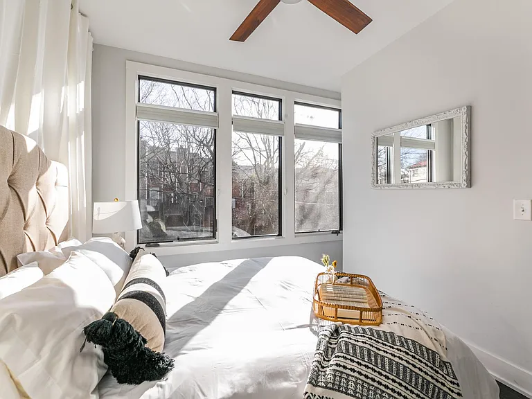 680 Barnett St NE — Photo 19