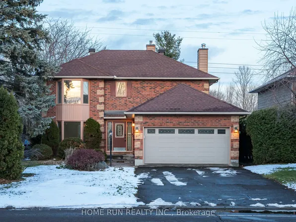 224 Walden Dr, Ottawa, ON K2K 2M3