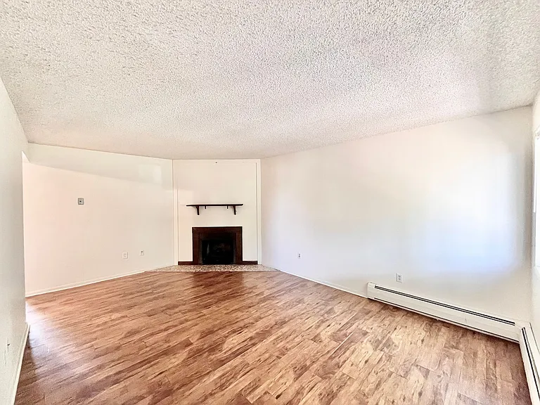 2897 Greenland Drive — Photo 2