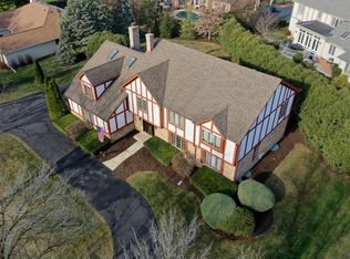 3105 38th St, Oak Brook, IL 60523