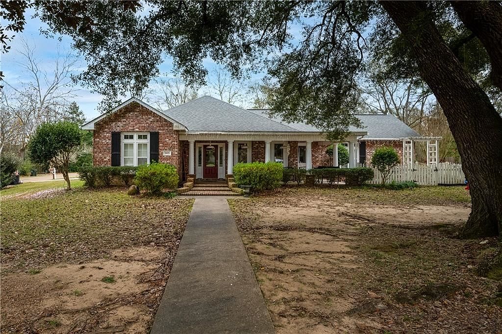 505 11th St, Glenmora, LA 71433 Zillow