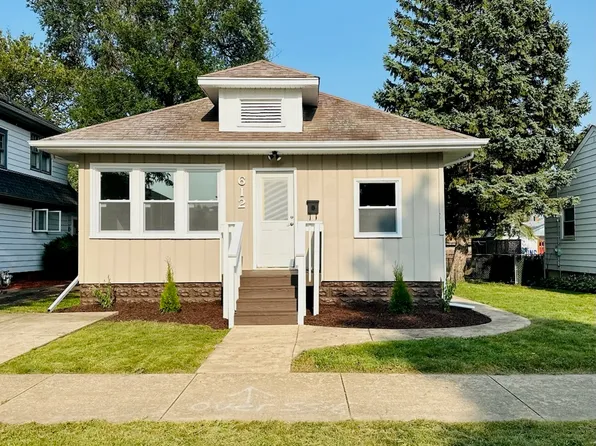 612 Clement St, Joliet, IL 60435