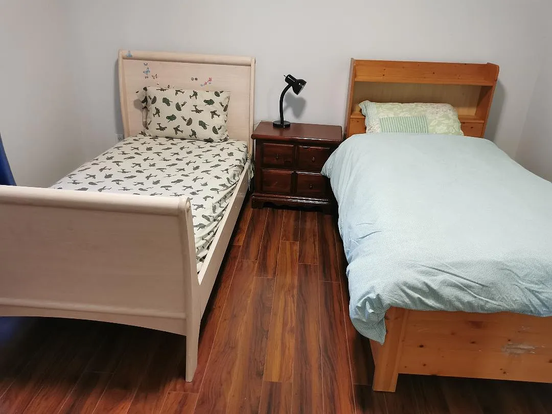 3 bed, 900 sqft, $1,900 — Photo 4