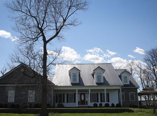 816 Hutchison Rd, Paris, KY 40361