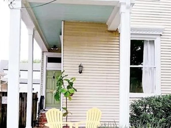 7911 Sycamore St, New Orleans, LA 70118