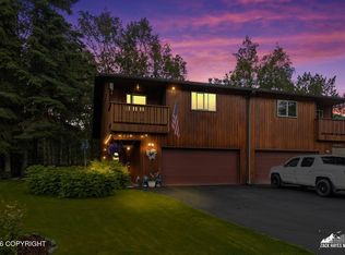 18850 S Kanaga Loop, Eagle River, AK 99577