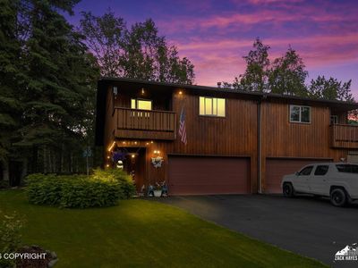 18850 S Kanaga Loop, Eagle River, AK, 99577